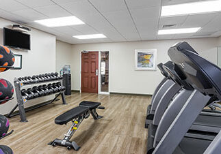 Hawthorn Suites by Wyndham Naples Fitness Center